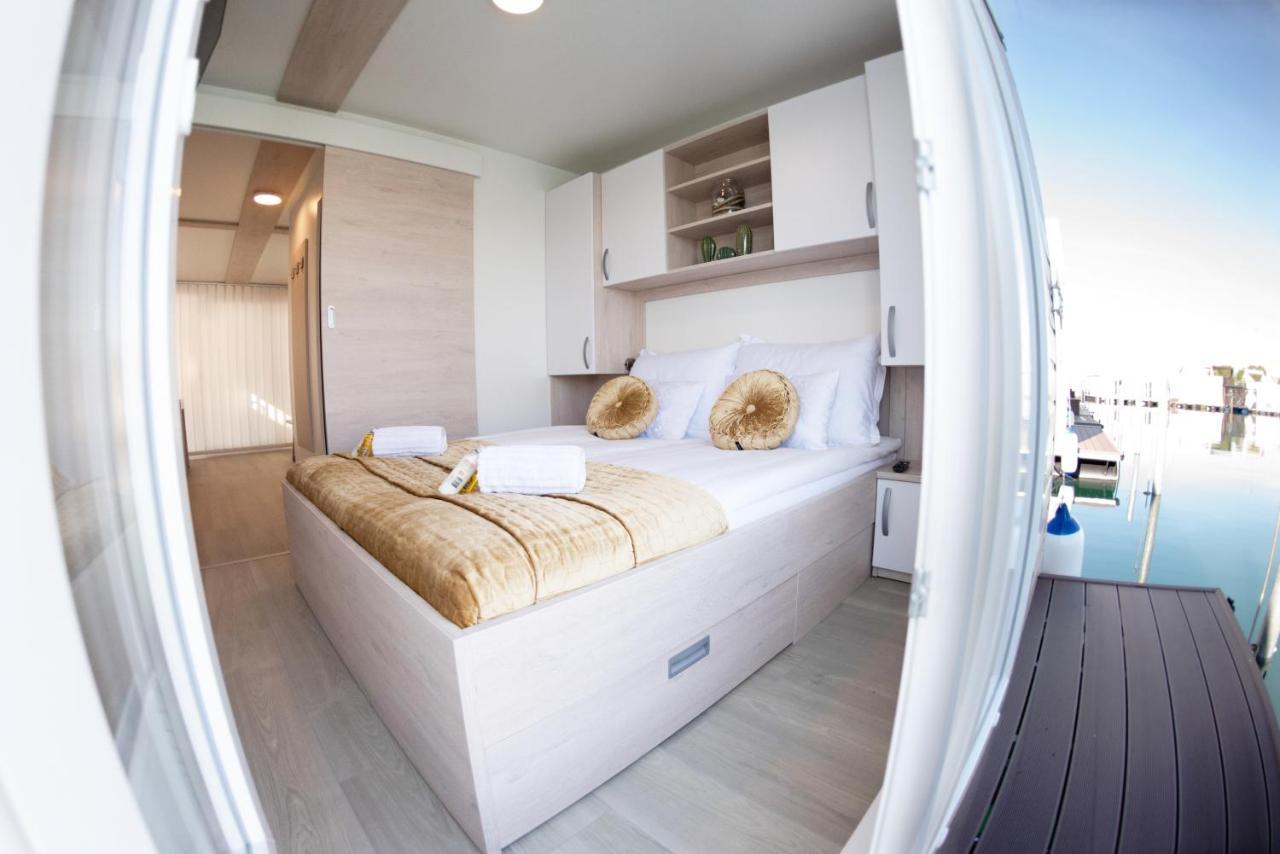 Adria Portoroz Luxury Houseboat Villa Exterior photo